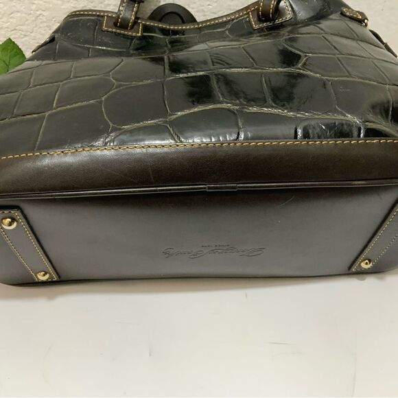 Vntg Dooney & Bourke Croc Embossed Brown Leather Purse Shoulder Bag Bucket Hobo - Picture 9 of 16